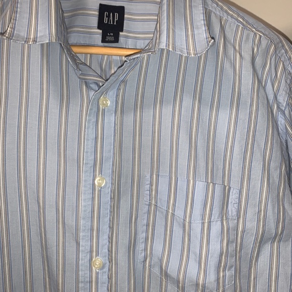 GAP long sleeved dress shirt - Picture 7 of 14